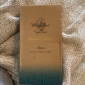 Willow tree, signature selection, shine